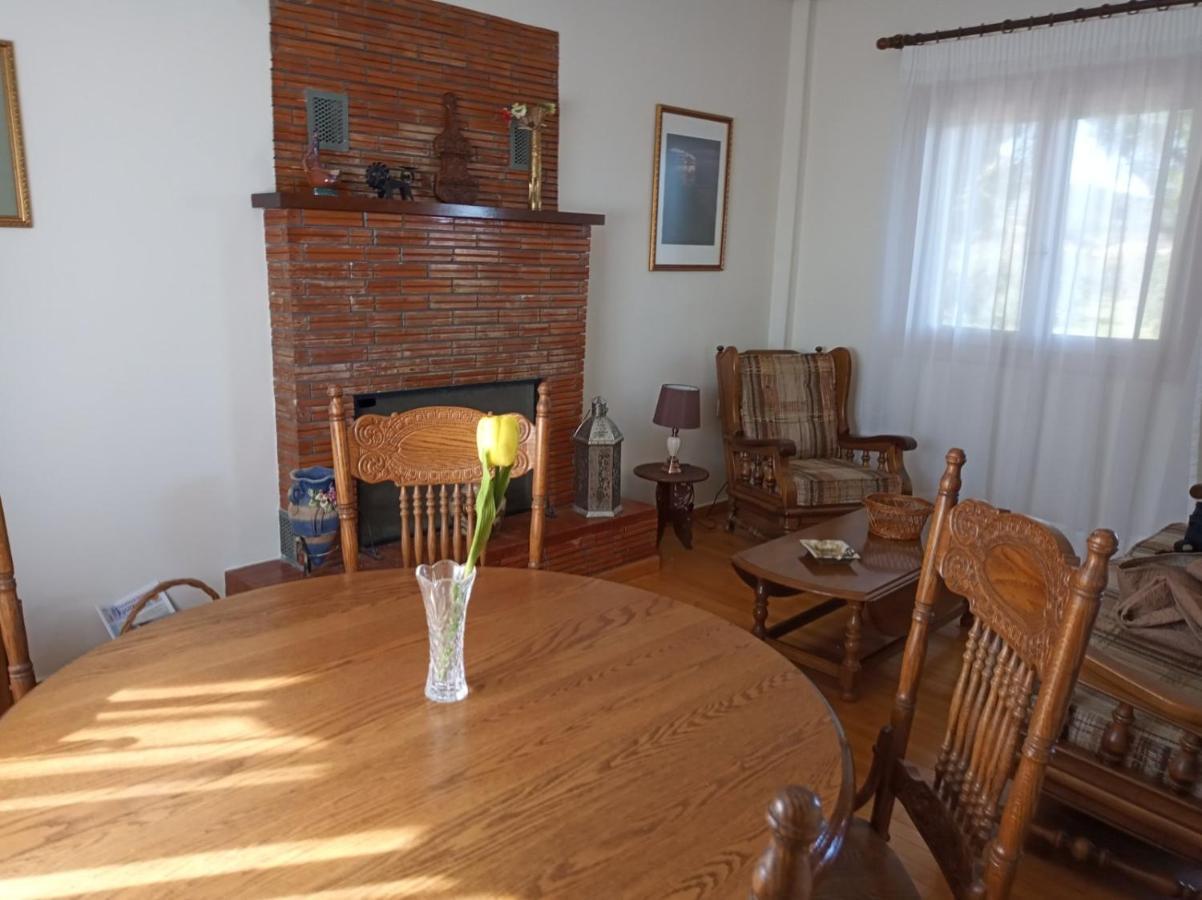 Manousi 2 - First Floor Villa ไมส์ตราส ภายนอก รูปภาพ
